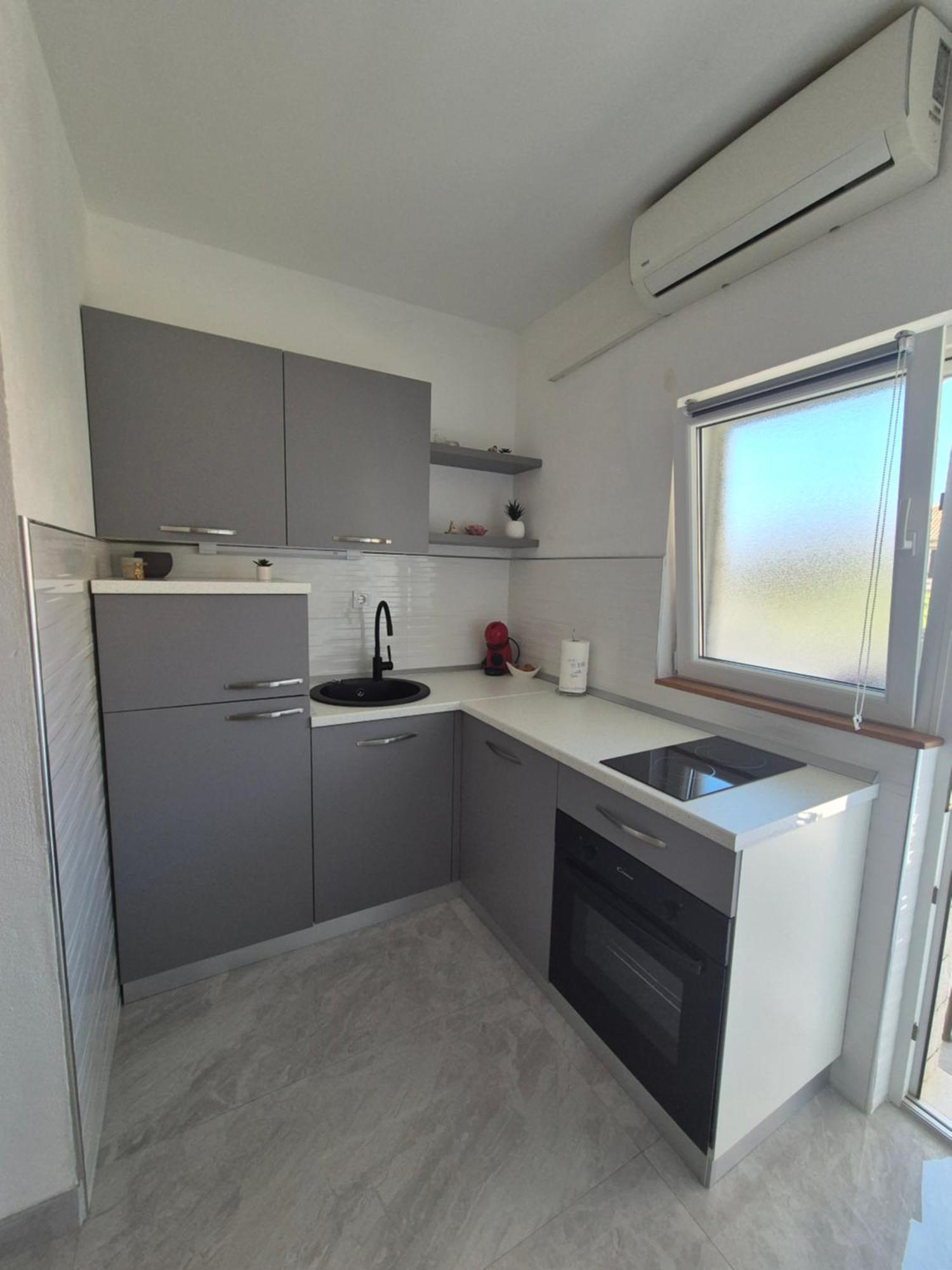 Apartment Karla Komiža 外观 照片